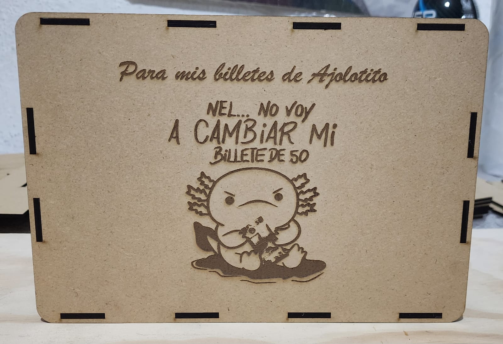 Alcancia para guardar billetes de ajolote - Grabado Laser - $100 MXN